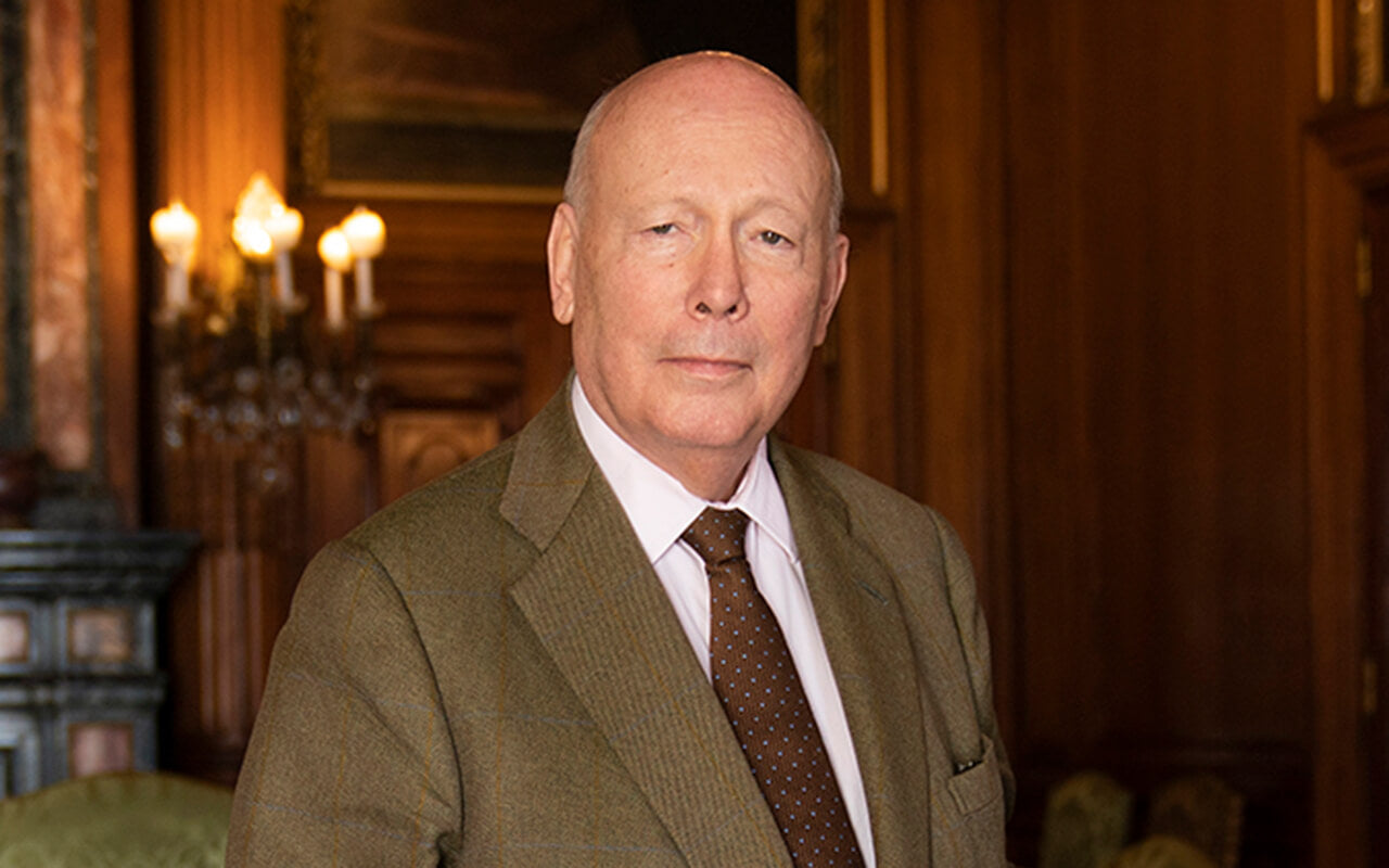 Julian Fellows press photo