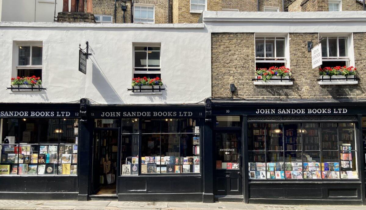 Shop front of John Sandoes bookstore
