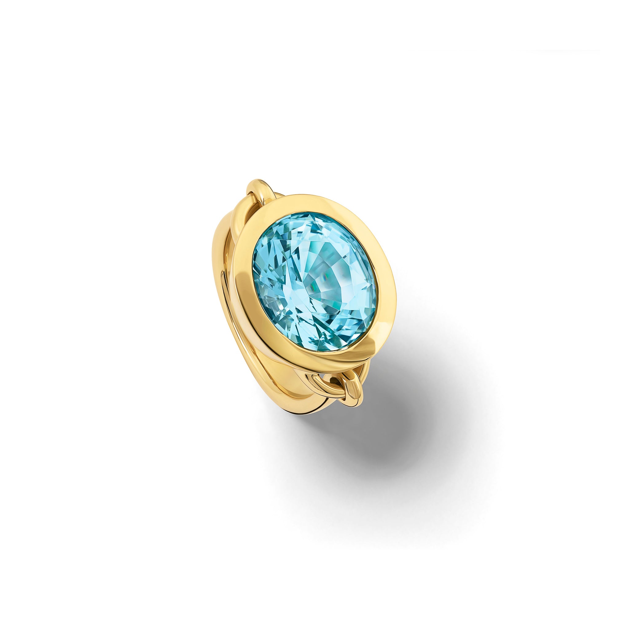 Handcrafted 18ct yellow gold ring featuring a central aquamarine, the birthstone of March.