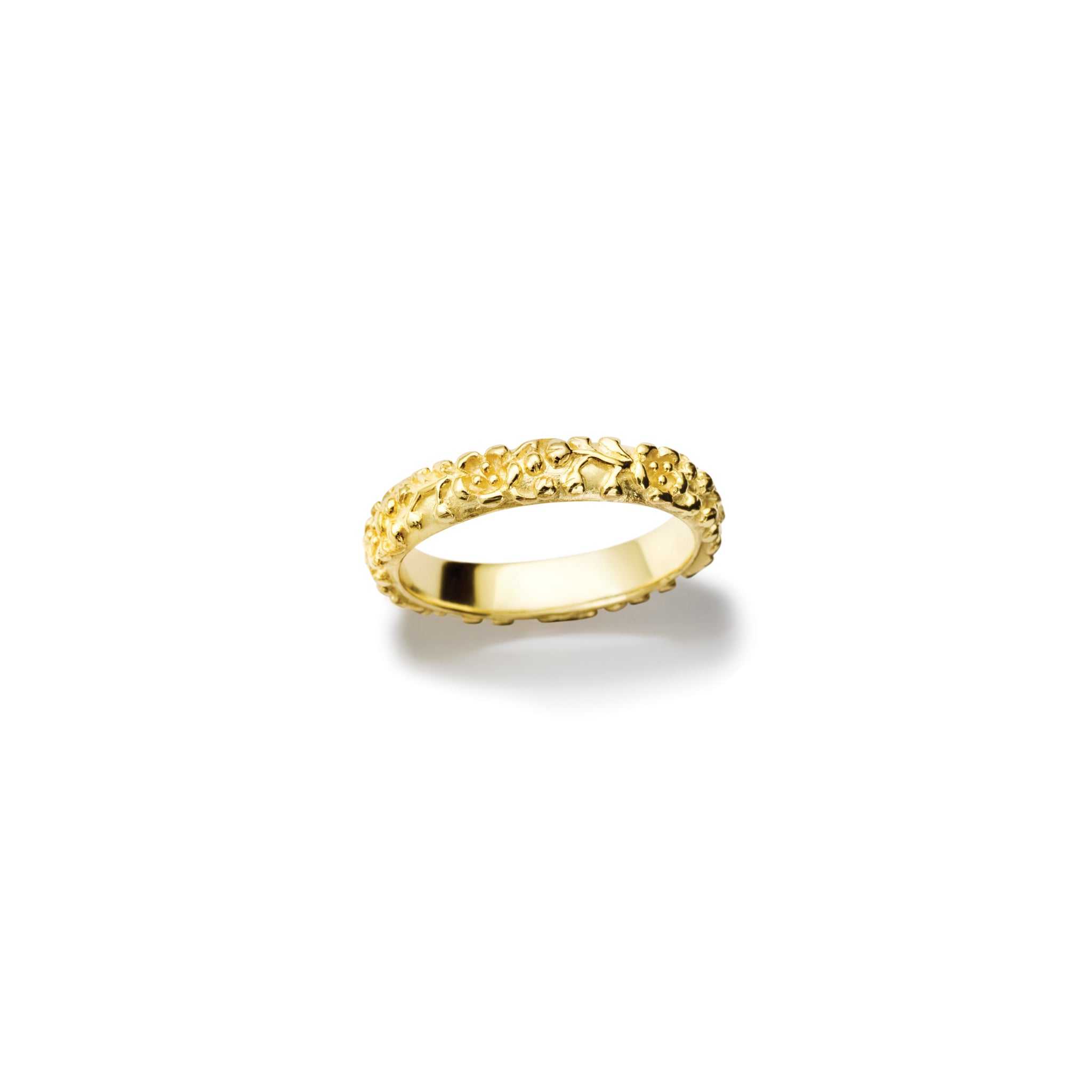 Handcrafted yellow gold ring featuring the plum blossoms in Japan.