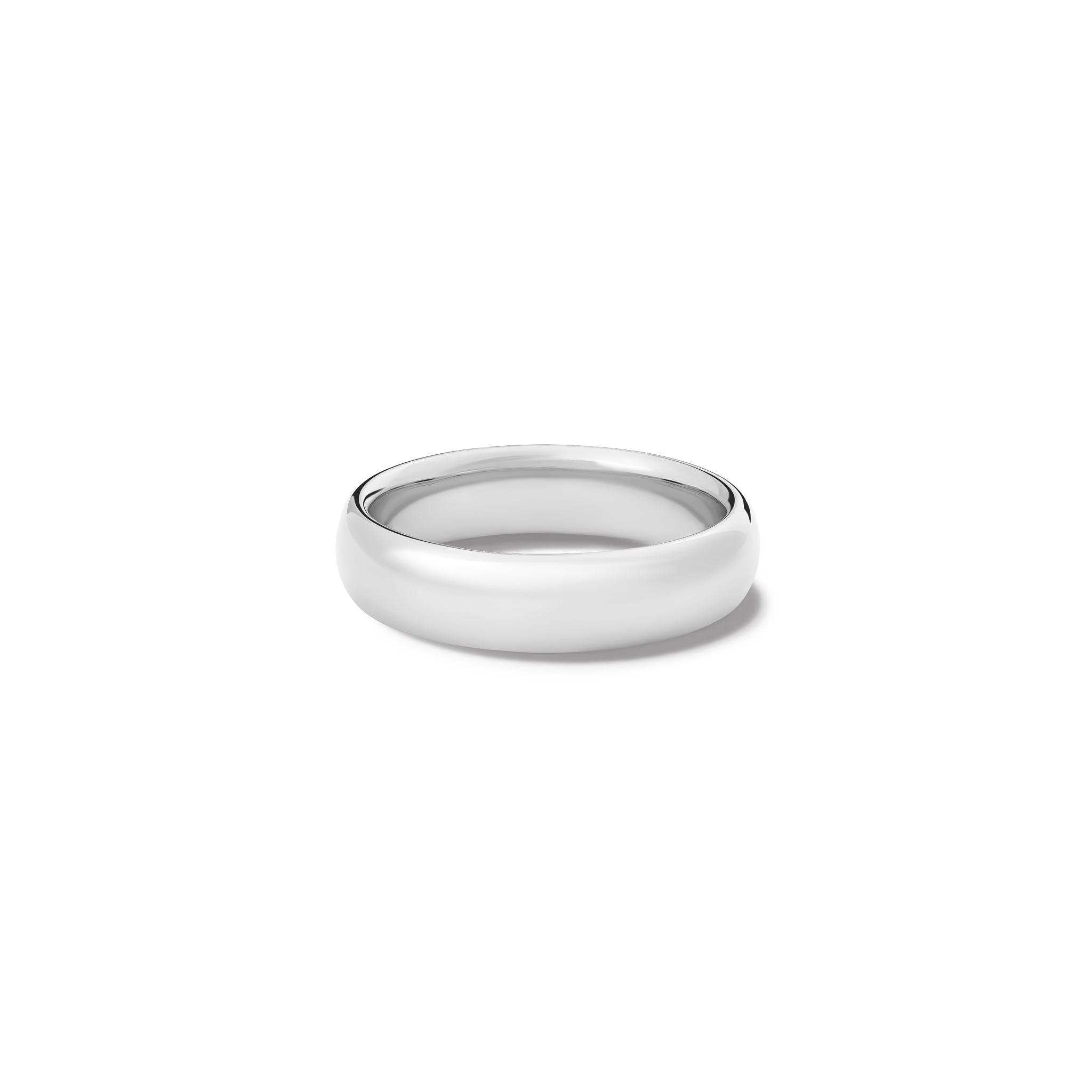 Handcrafted 18ct white gold wedding band with a width of 5mm.