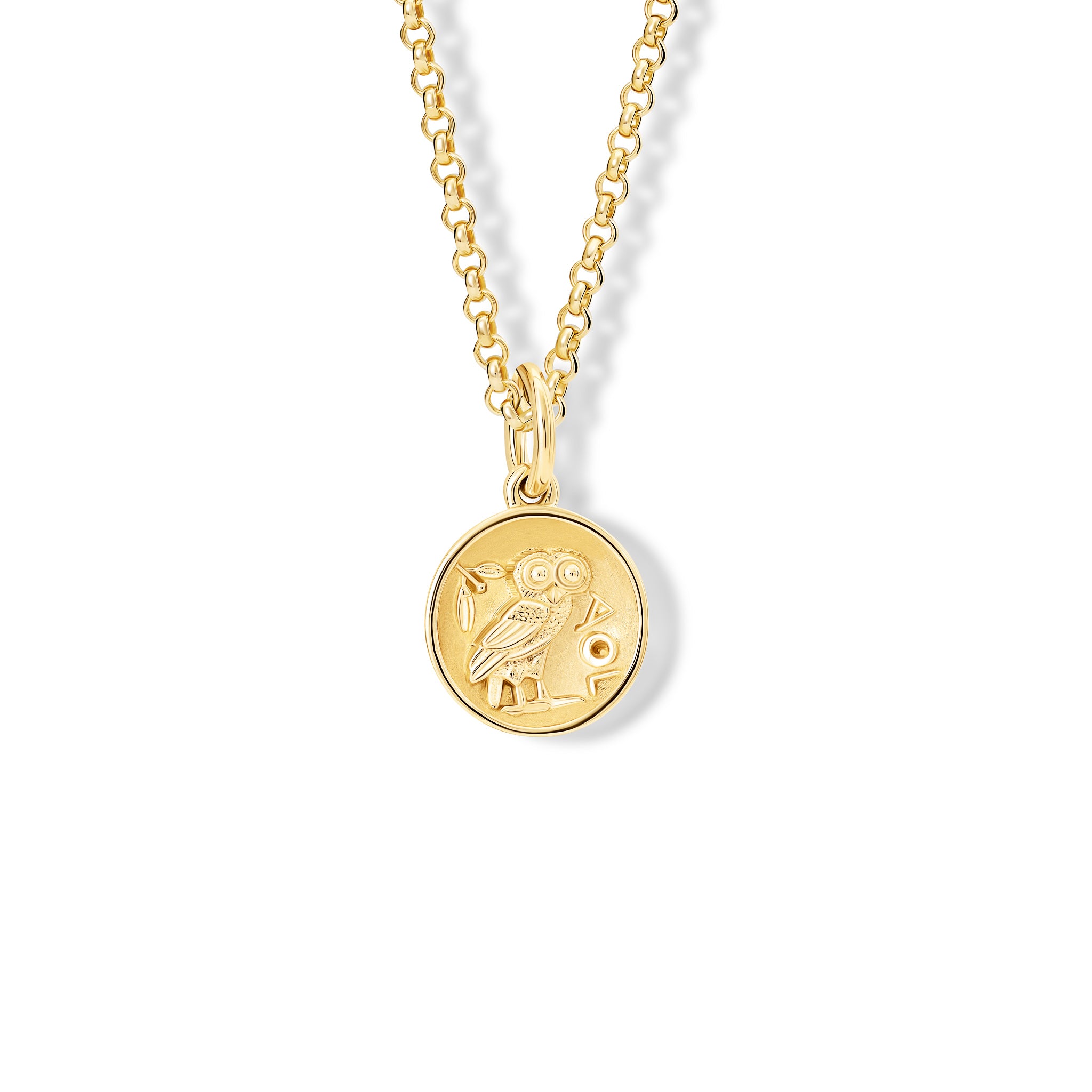 Handcrafted 9ct yellow gold necklace pendant with an owl 'en relief'.