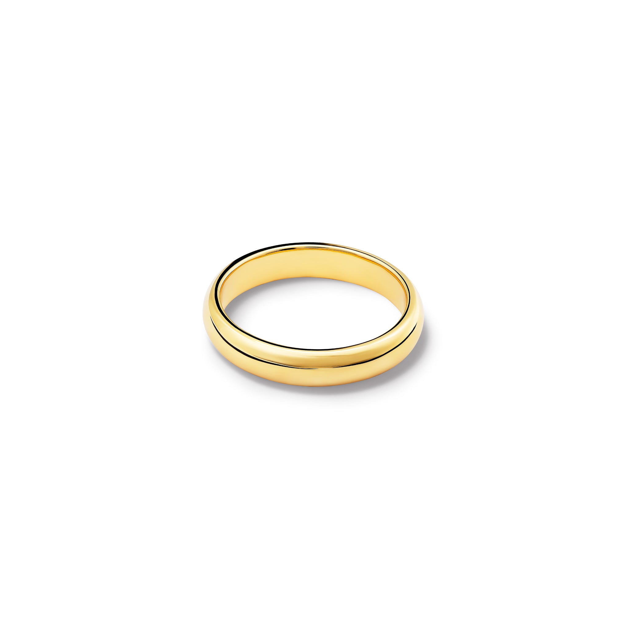 Handcrafted 18ct yellow gold wedding band with a width of 4mm.