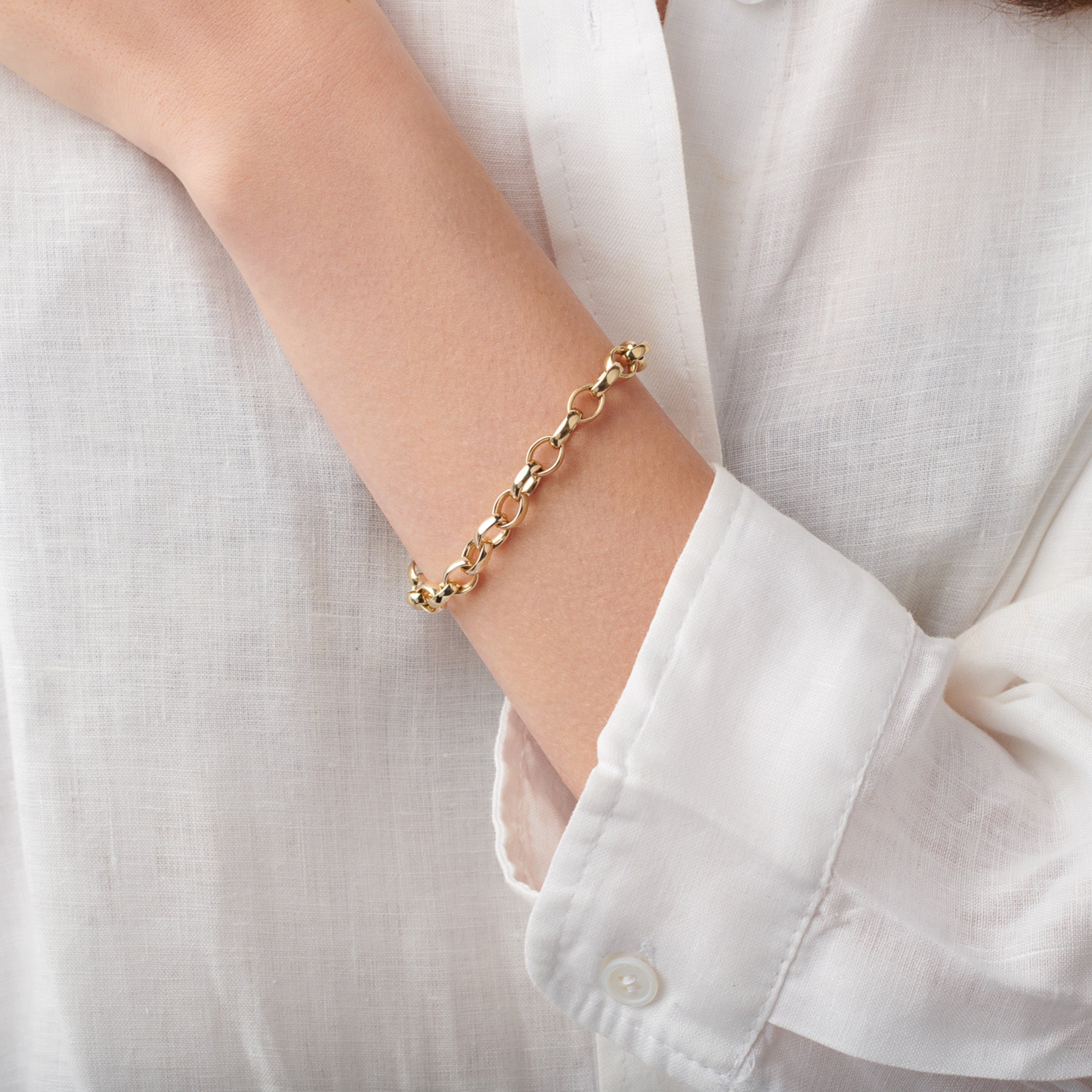 Belcher Oval Bracelet Yellow Gold