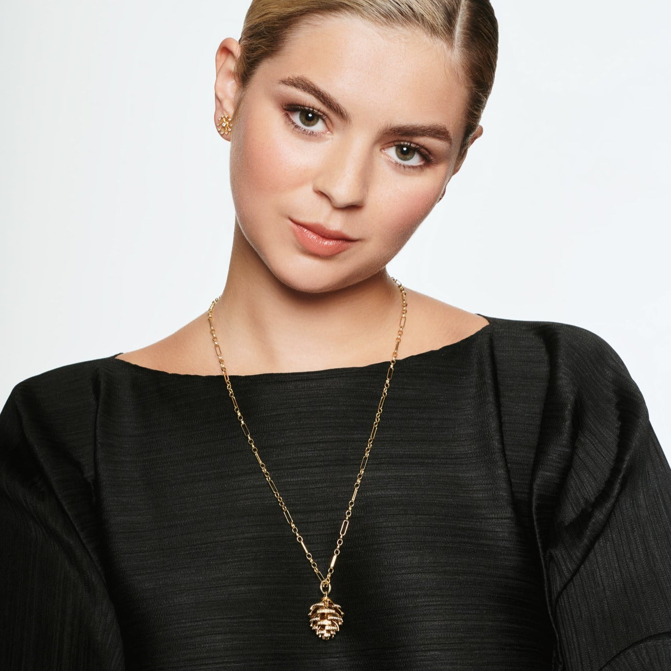 Furu Kongle Necklace Pendant Yellow Gold