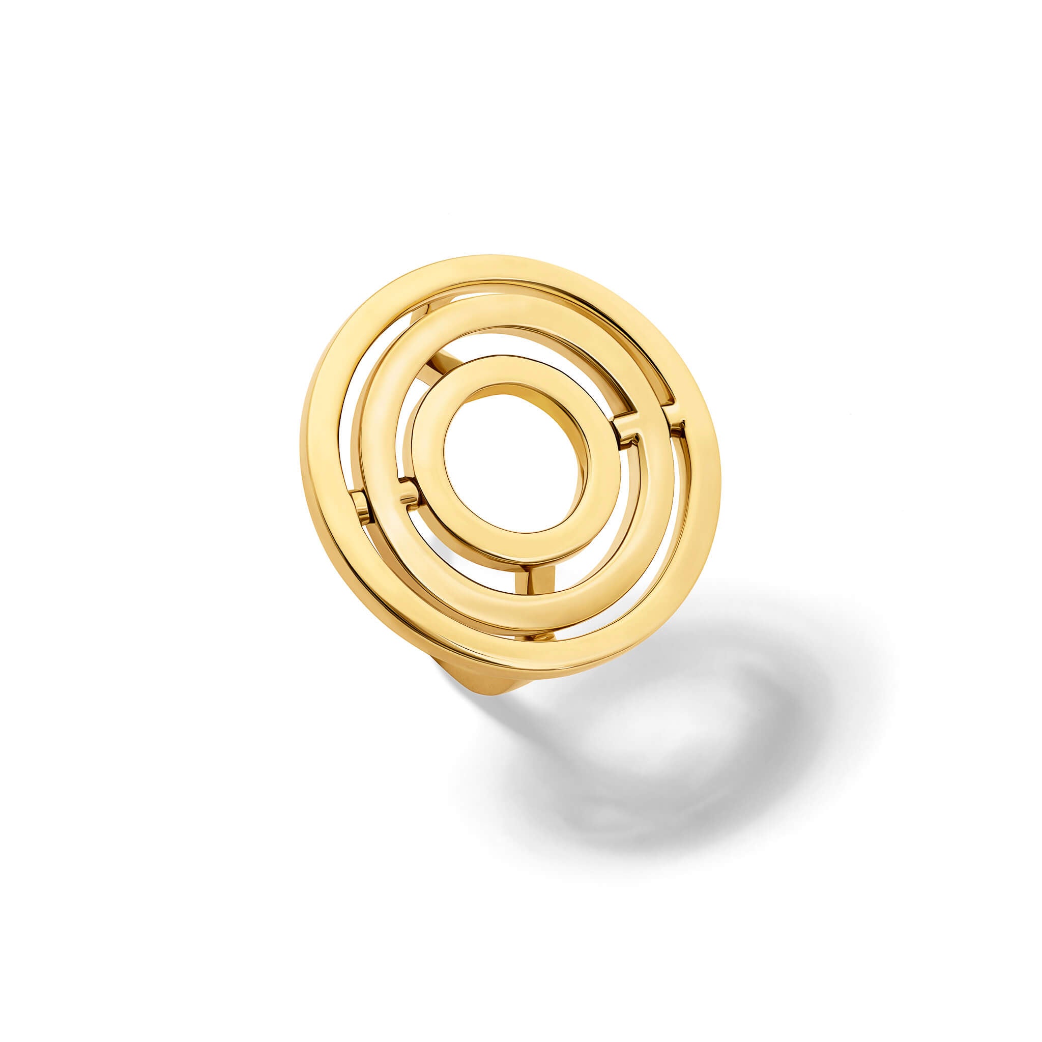Handcrafted 9ct yellow gold cocktail ring featuring three concentric circles with movement.