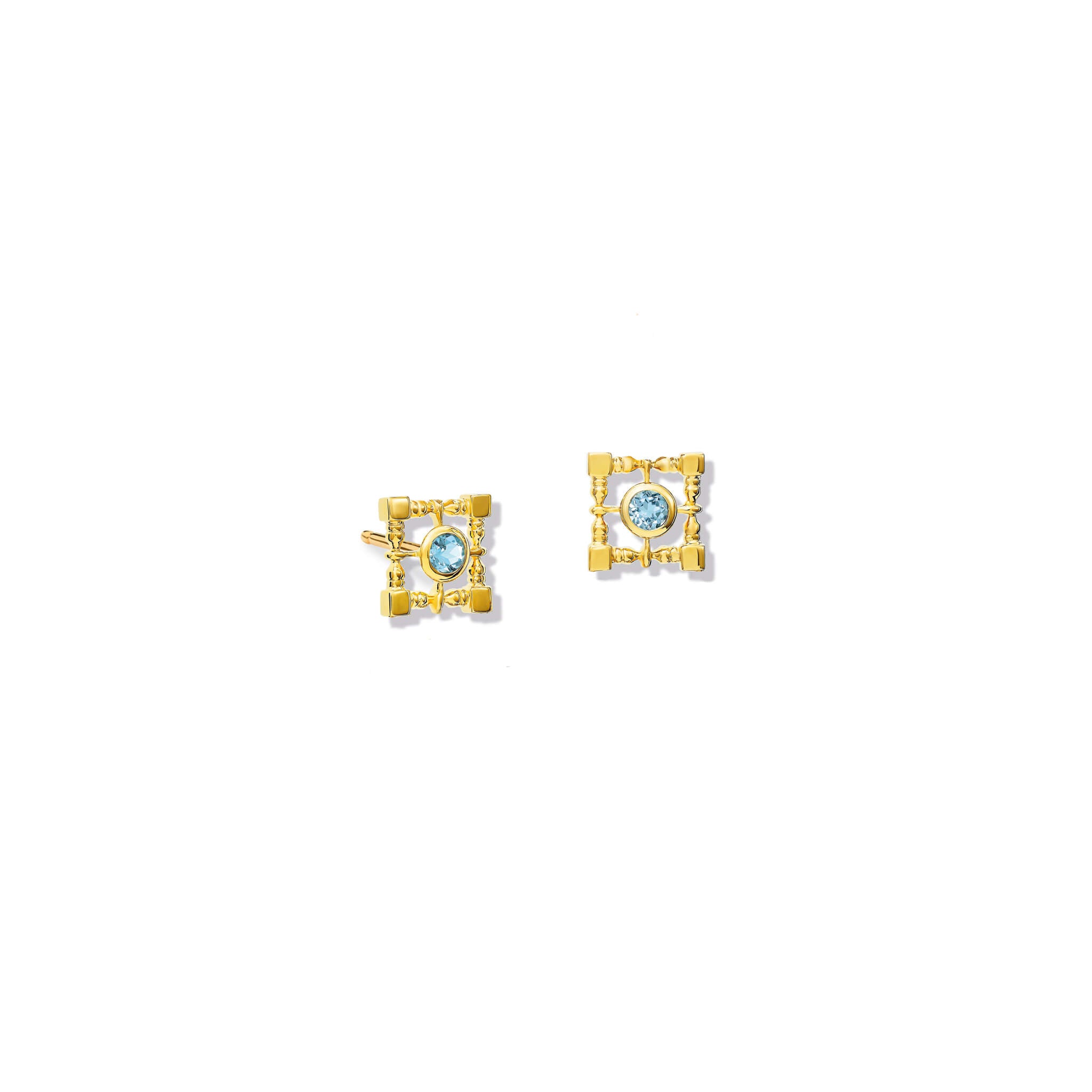 Handcrafted yellow gold stud earrings in a square lattice shape with a central blue topaz, november birthstone