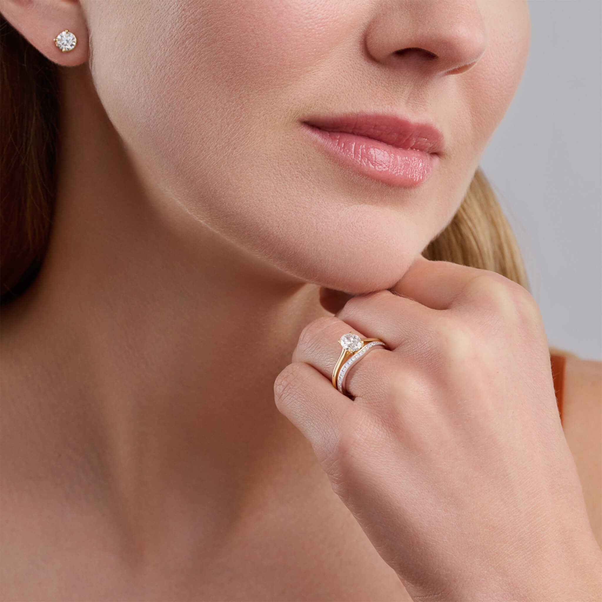 Lilia engagement ring in yellow gold featuring an oval diamond, handcrafted in London.